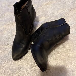 Frye Black Leather Pointed Toe Ankle Boots